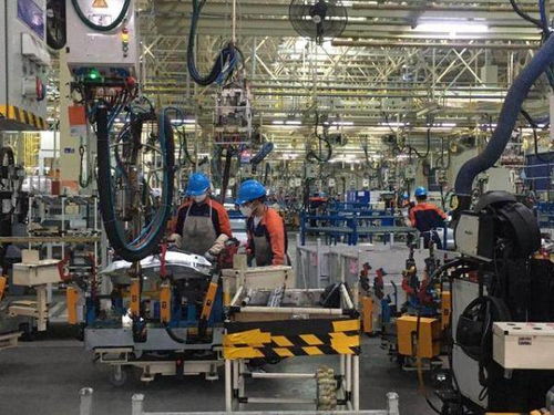 機械手臂一線作業(yè)顯神威，貴陽企業(yè)工業(yè)自動化領跑未來